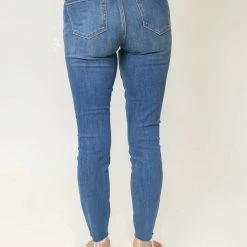 Brand new 🌟 Blanknyc 👩 women Reese Skinny Jean in Medium Wash 🌟 -Outlet Savvy Cie Jewels Store d18ea88f70804cb88317b6fcf2e521c5 98ae8845 03b2 451e 8f60 81bf16106f5d 1080x